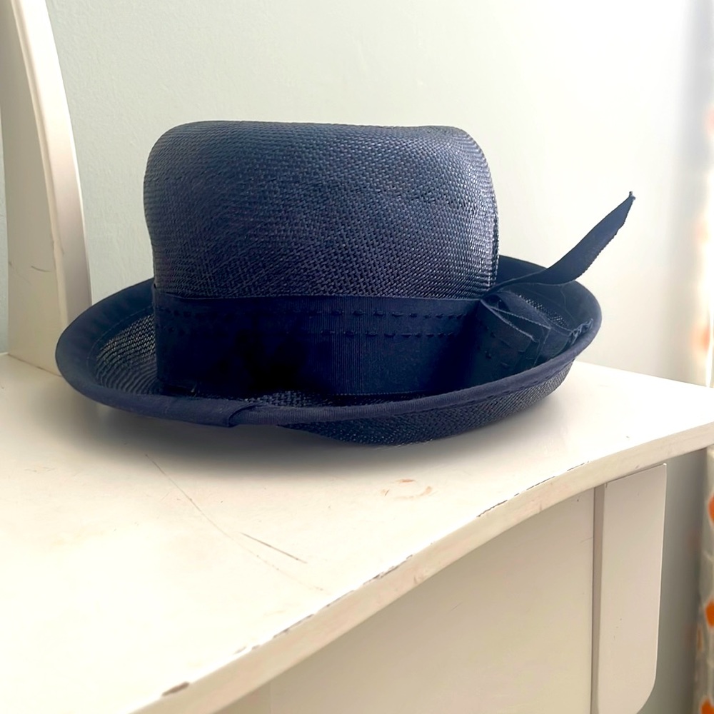 Vintage 1960s ferncroft hat.
